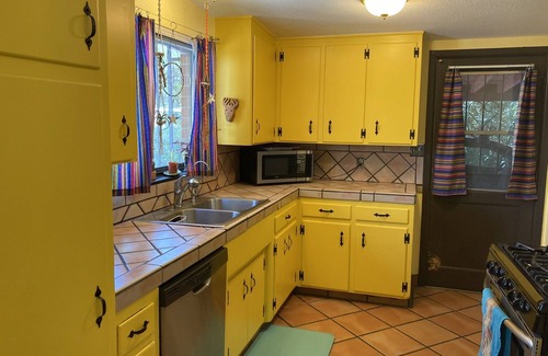Duffy House | Beautiful Tucson Home w/Pool