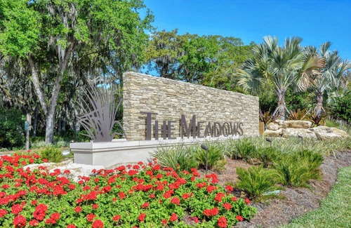 The Meadows House | Beautiful updated 3bed/2bath Townhome in The Meadows!