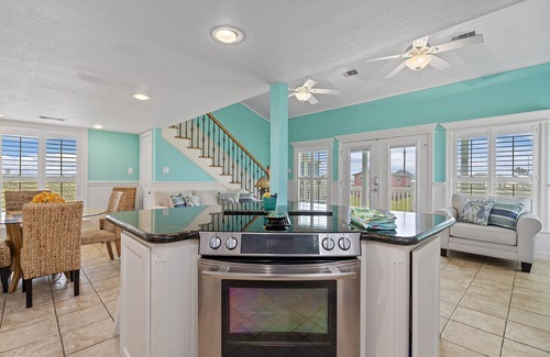 Galveston House | Beautiful updated beach house
