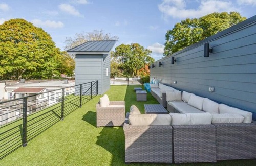 Virginia Highland Condo | Beautiful Updated Midtown Apartment