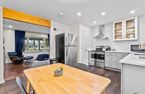 Westwood Hills House | Beautiful Updated Ranch + Fenced In Yard + Minutes to Plaza!