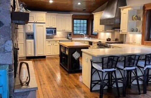 Pine River Cabin | Beautiful Upper-Whitefish Cabinn