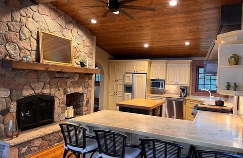 Pine River Cabin | Beautiful Upper-Whitefish Cabinn