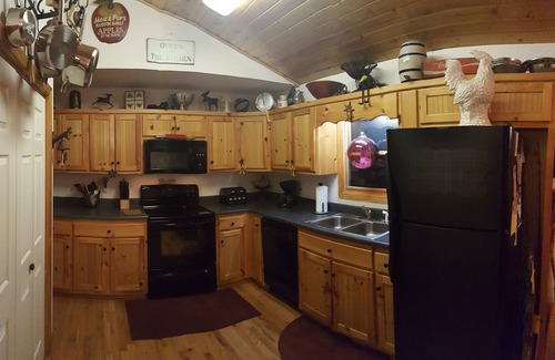 Tarheel Cabin | Beautiful upscale mountain trip