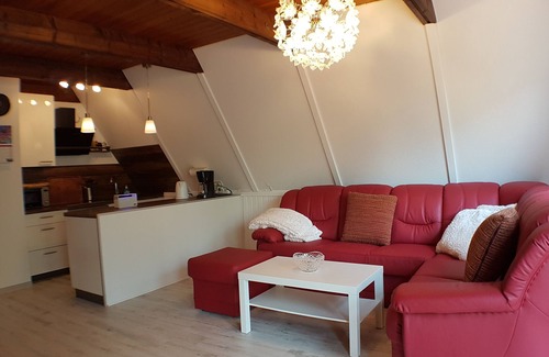 Bad Arolsen House | Beautiful vacation home on Lake Twistesee in the Waldeck-Frankenberg vacation region