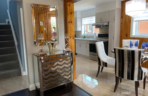 Wexford - Maryvale House | Beautiful Vacation or Relocation Home in Scarborough