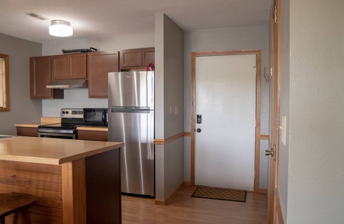 Lake Ozark Condo | Beautiful View, Heated Pool and Hot Tub! Vacation Time!