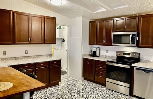 Entiat House | Beautiful View Home in Entiat - Dog Friendly!