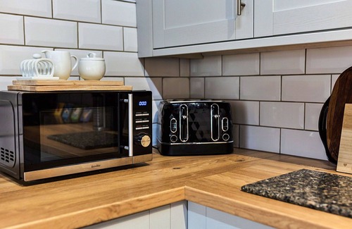 Ferryhill House | Beautiful villa for 8 guests with WIFI, TV, pets allowed and parking