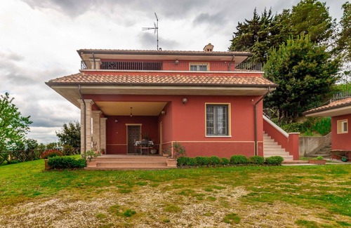 Mombaroccio House | Beautiful villa for 5 people with WIFI, TV, terrace, panoramic view and parking