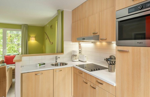 Ortsmitte House | Beautiful villa for 4 guests with WIFI, pool, hot tub, TV, terrace and parking