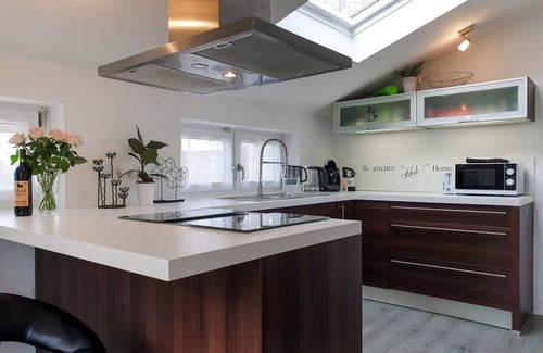 Schwanau House | Beautiful villa for 4 guests with hot tub, WIFI, TV and terrace