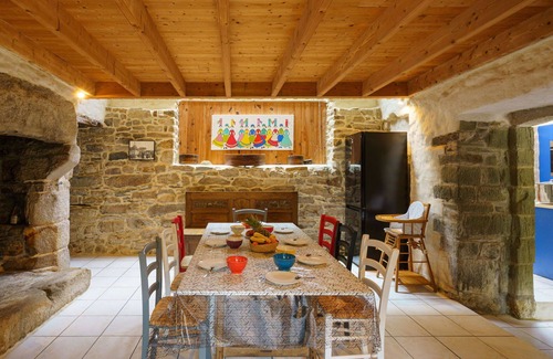 Plovan House | Beautiful villa for 6 people with WIFI, TV, terrace and parking