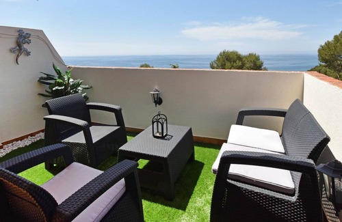 Tamarit House | Beautiful villa for 8 guests with A/C, pool, WIFI, TV and patio