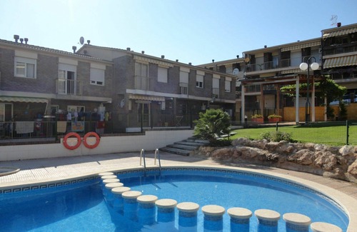 Tamarit House | Beautiful villa for 6 guests with internet, pool, TV and patio