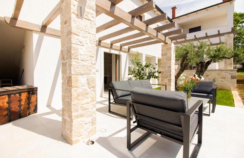 Golas Villa | Beautiful villa Irma with private pool near Rovinj