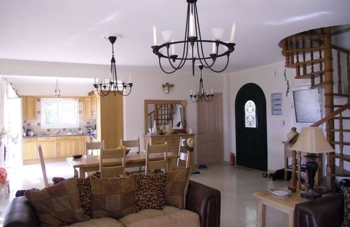 Kentroma Villa | Beautiful Villa, short walk to Agni Beach, heated pool with stunning views