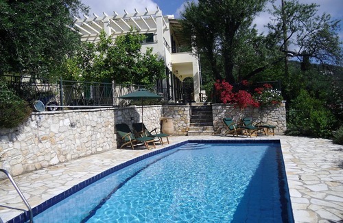 Kentroma Villa | Beautiful Villa, short walk to Agni Beach, heated pool with stunning views