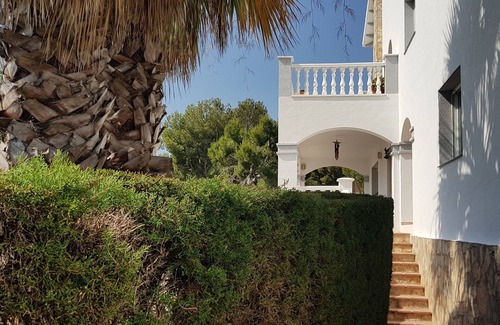 El Vendrell House | Beautiful villa, swimming pool, tennis court, basketball court, garden, sea view, near beaches