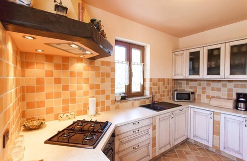 Tar-Vabriga Villa | Beautiful villa with pool for 8 near the beach