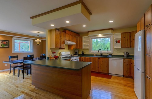 Roseneath Villa | Beautiful villa with 10 acres to explore