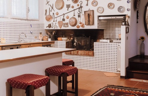 Avenza House | Beautiful villa with garden between the mountains and the sea