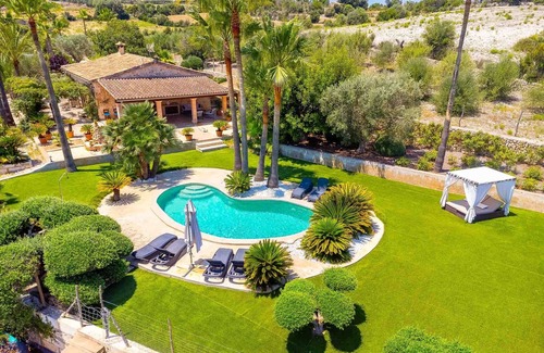 Llubi Villa | Beautiful villa with pool in Llubí, in the center of Mallorca.