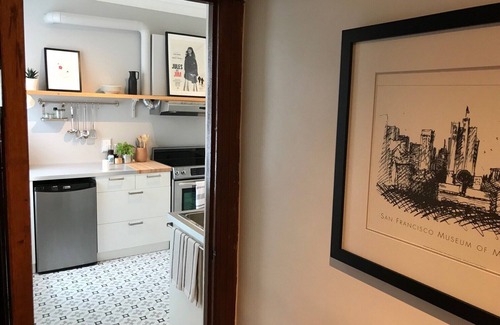 Ahuntsic Apartment | Beautiful/vintage 9 rooms apartment on 2 floors!
