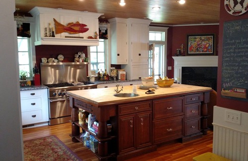 Alexandria House | Beautiful vintage home on the Alexandria Chain of Lakes