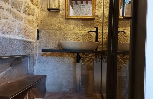 Biosca Cottage | Beautiful Water Mill from 1888 for 4-6 people