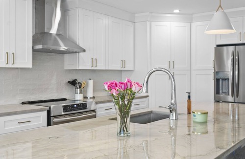 St. Pete Beach House | Beautiful Waterfront Home on Vina Del Mar - Walk to Pass-a-Grille Beach