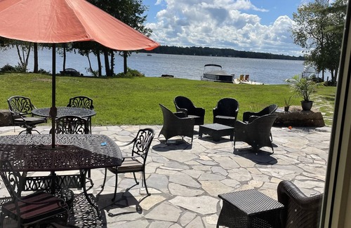 Bobcaygeon Cottage | Beautiful Waterfront Fully Contained 2 Bedroom Suite with Dock.
