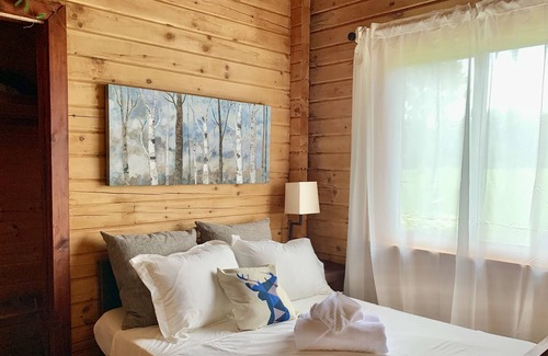 Head Lake Cottage | Beautiful Waterfront Cottage