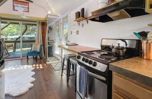 Canyon Lake Cabin | Beautiful Zen Cabin in Canyon Lake! Only 5 minutes from the lake and river!
