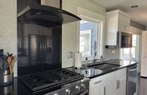 Alexandria Bay House | Beautifully Appointed Home in Alexandria Bay, NY - the HEART of the 1000 Islands