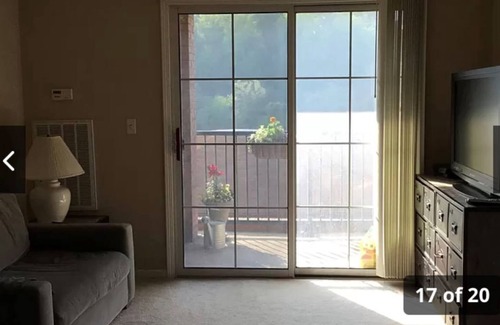 Morgantown Condo | Beautifully appointed one bedroom condo on Mon River in Morgantown, WV