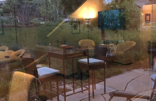 Glenwood Springs House | Beautifully Decorated Contemporary Home Between Glenwood Springs & Carbondale CO