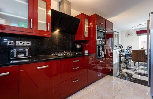Levenshulme House | Beautifully designed 3 Bed House - in Manchester