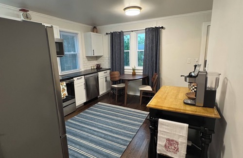 Lee's Summit House | Beautifully remodeled historic home steps away from downtown Lee's Summit, MO