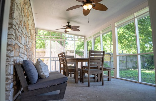 Boerne House | Beautifully remodeled Boerne Charm home located minutes from downtown