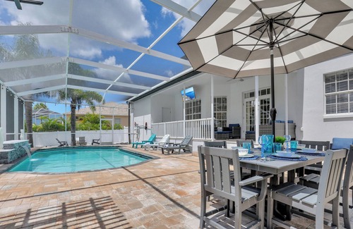 Apollo Beach House | Beautifully renovated home free heated poolgarage available at Apollo beach
