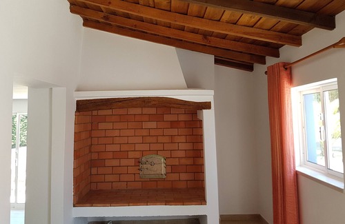 Caldas da Rainha House | Beautifully renovated private house with separate garden bedroom and heated pool
