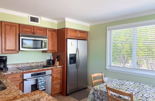Islamorada House | Beautifully Renovated 2 Bedroom Oceanfront Home