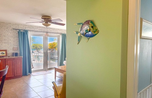 Islamorada House | Beautifully Renovated 2 Bedroom Oceanfront Home