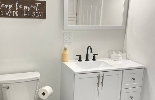 Lisbon House | Beautifully Renovated 3 Bedroom Home
