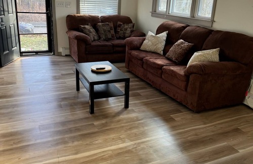 Medford House | Beautifully Renovated Cozy Home