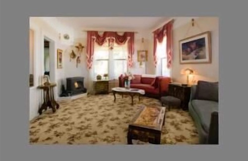 Jerome House | Beautifully Restored Victorian