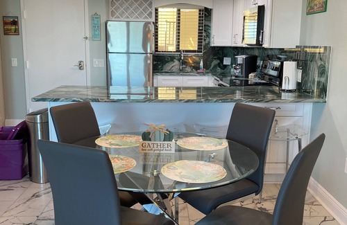 Hudson Apartment | Beautifully updated condo directly on the Gulf of Mexico with breathtaking views