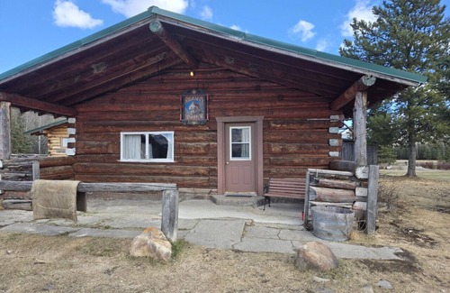 Peace River Regional District Cabin | Beaver Cabin at Sikanni Ranch