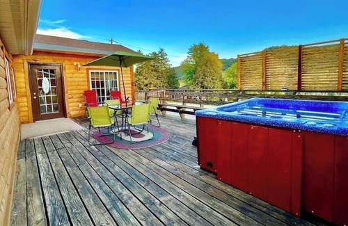 Lansing Cabin | Beaver Cabin